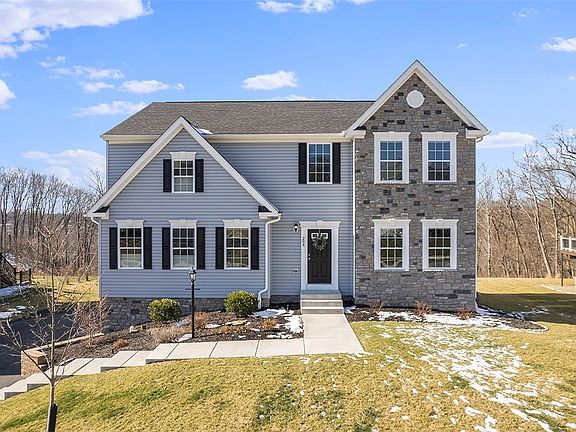 2nd image of 204 Abbacy Dr