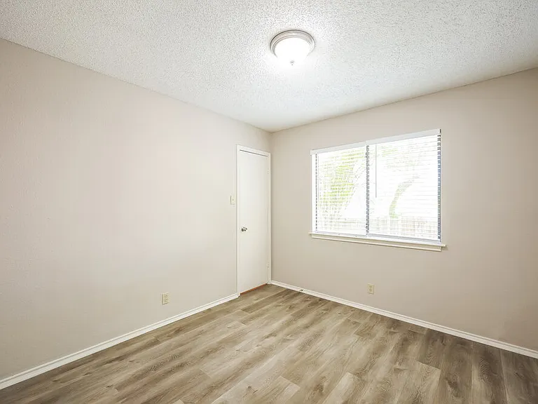 6303 Crab Orch — Photo 14