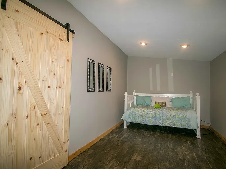 22690 Clifty Shores Rd — Photo 13