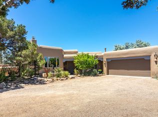 12 Chapala Rd, Santa Fe, NM 87508
