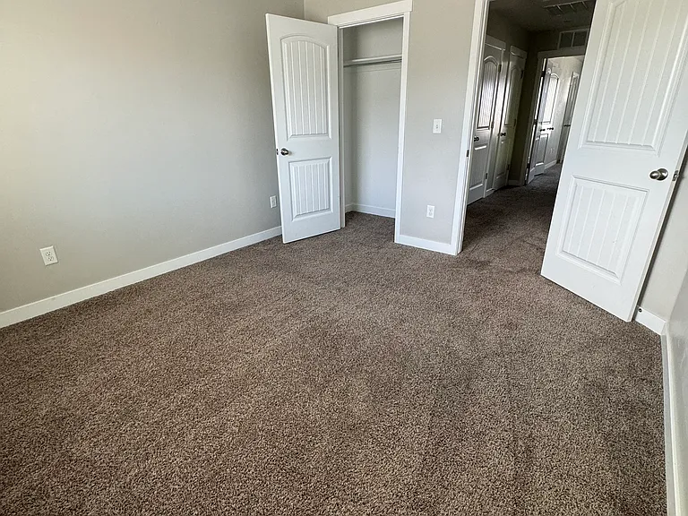 741 W Gallant Dr — Photo 26