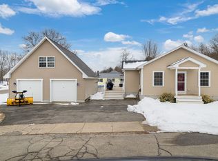 6 Pine St, Sanford, ME 04073