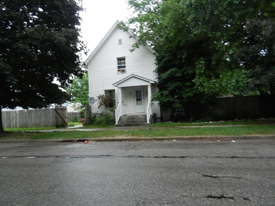 1410 BROADWAY STREET