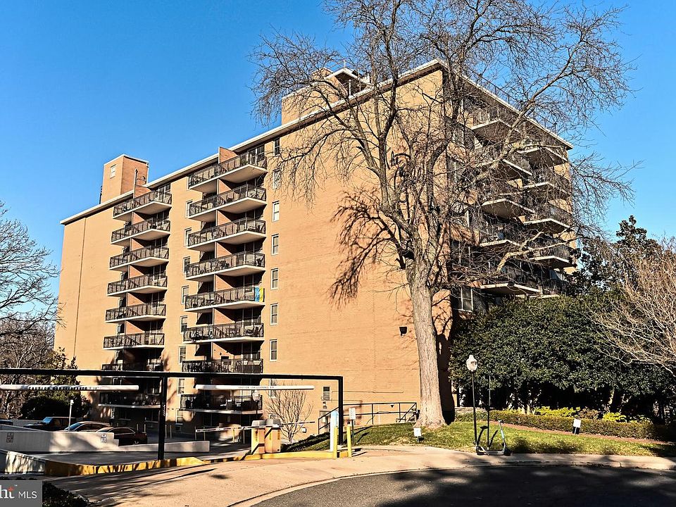 1st image of 2030 N Adams St APT 1002