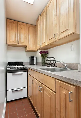 Rented by Douglas Elliman | media 3