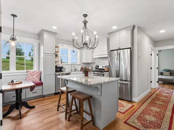 518 Upper Street, Turner, ME 04282