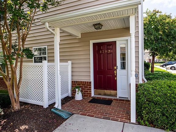 3rd image of 4702 Twin Hickory Lake Dr #4702
