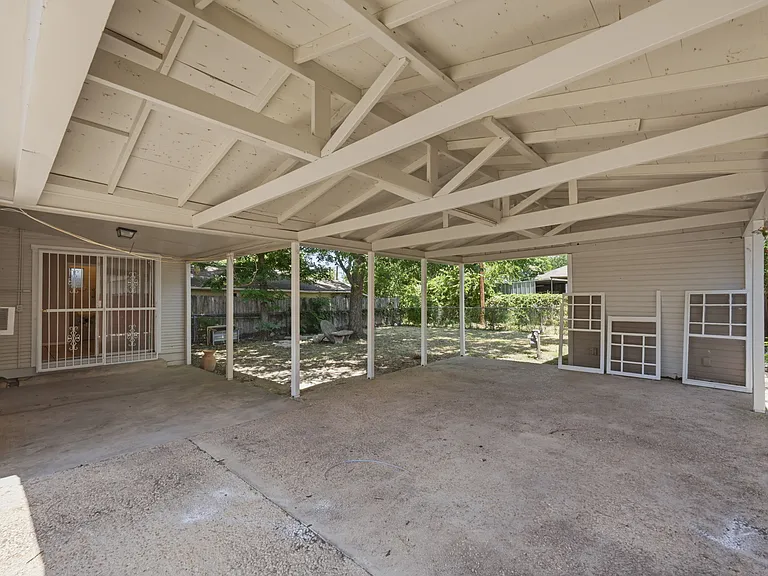 543 Avant Ave — Photo 19
