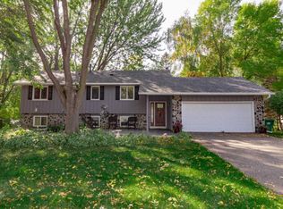 10203 Revere Ln N, Maple Grove, MN 55369