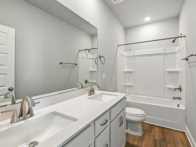 1232 S Person St #201 — Photo 26