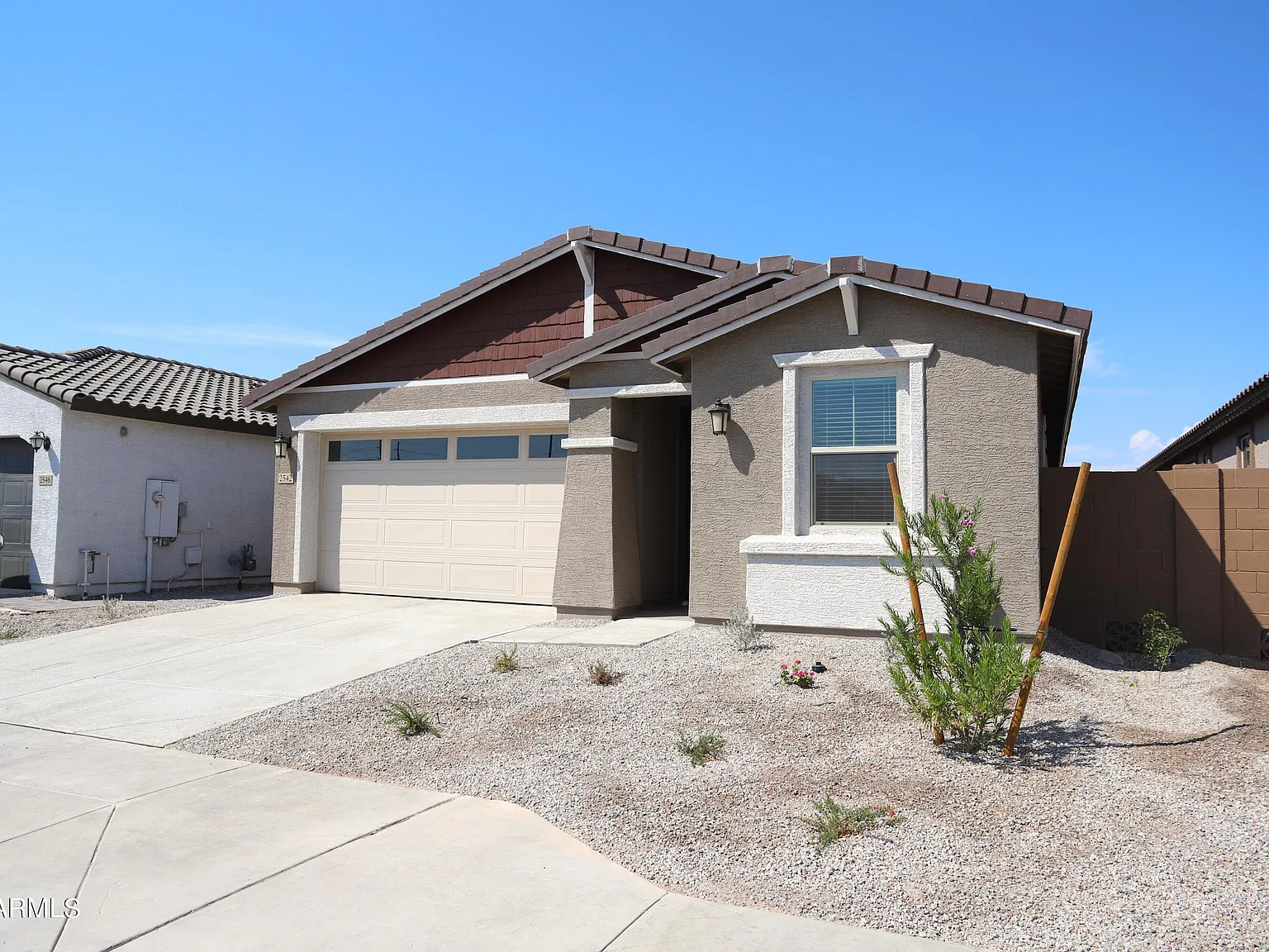 4 bed, 3.0 bath, 1944 sqft, $2,599 — Photo 3