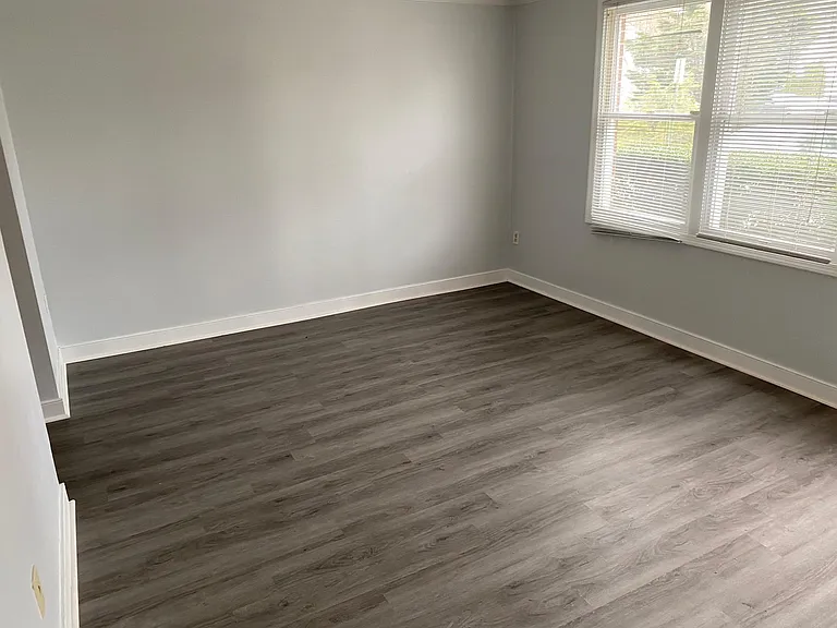9732 Springfield Woods Cir — Photo 7