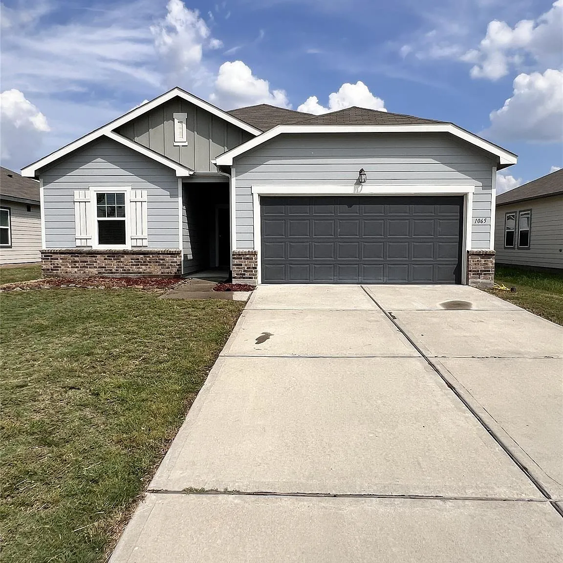4 bed, 2.0 bath, 1715 sqft, $1,950 — Photo 1