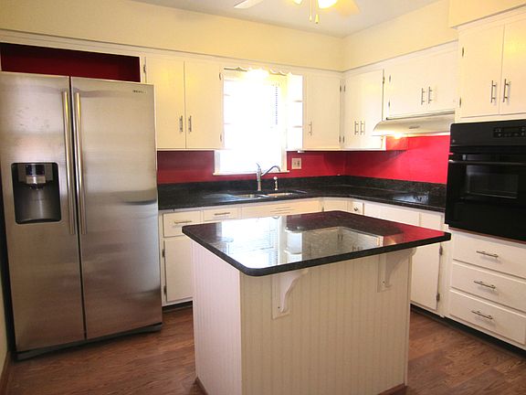 Granite Counters Kitchem