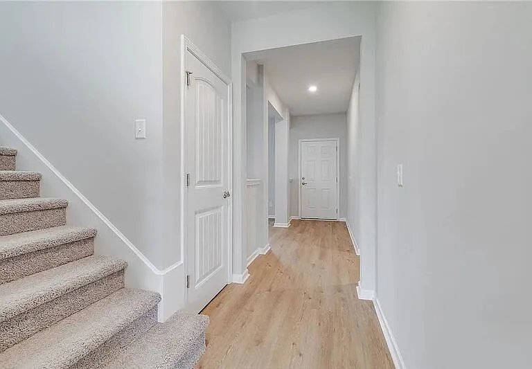 113 Fenway St — Photo 5