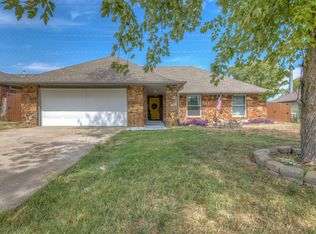 512 W Roanoke St, Broken Arrow, OK 74011