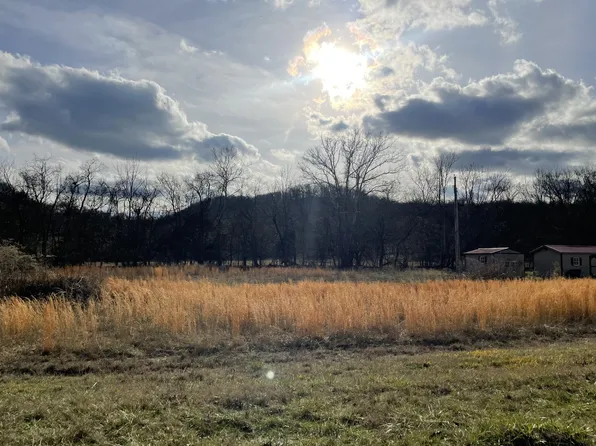 2105 Duke Hamilton Way, Belfast, TN 37019