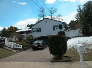 813 Regency Ct, Toms River, NJ 08753