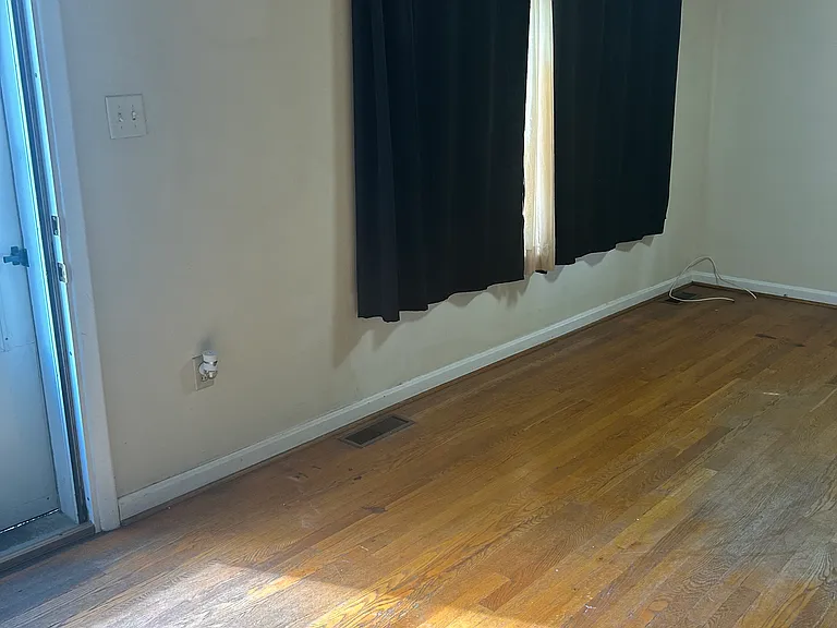 935 Wabank Rd — Photo 26