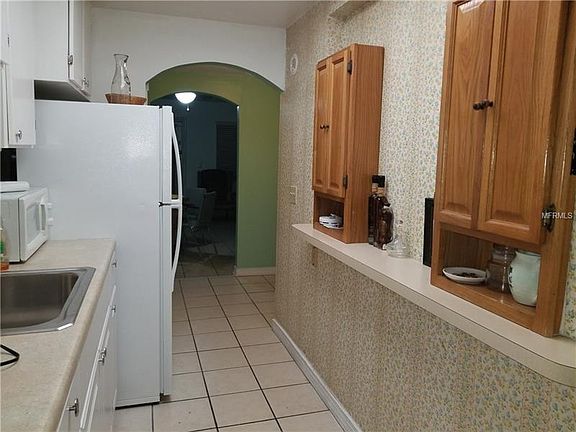 5th image of 5920 18th St N APT 3