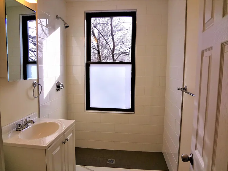 7 Brown Ter #2F — Photo 10