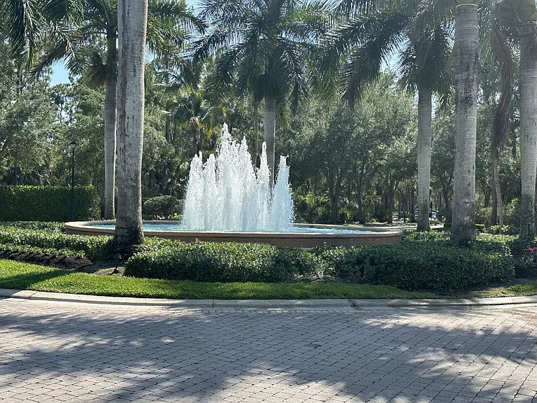 2004 Tarpon Bay Dr N #101 — Photo 17