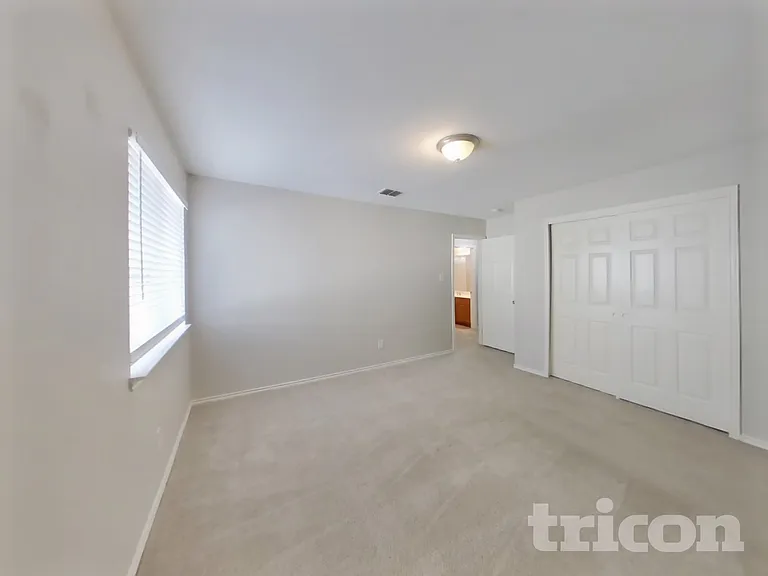 10411 Trotters Bay — Photo 14