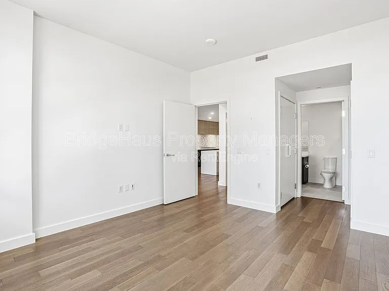 1388 Kettner Blvd #411 — Photo 16