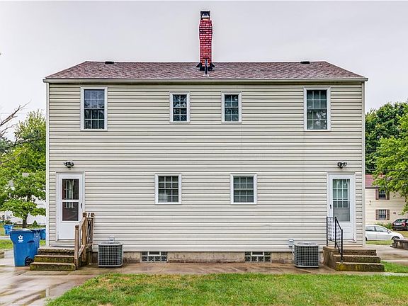 3rd image of 3993 & 3995 Gary Ave