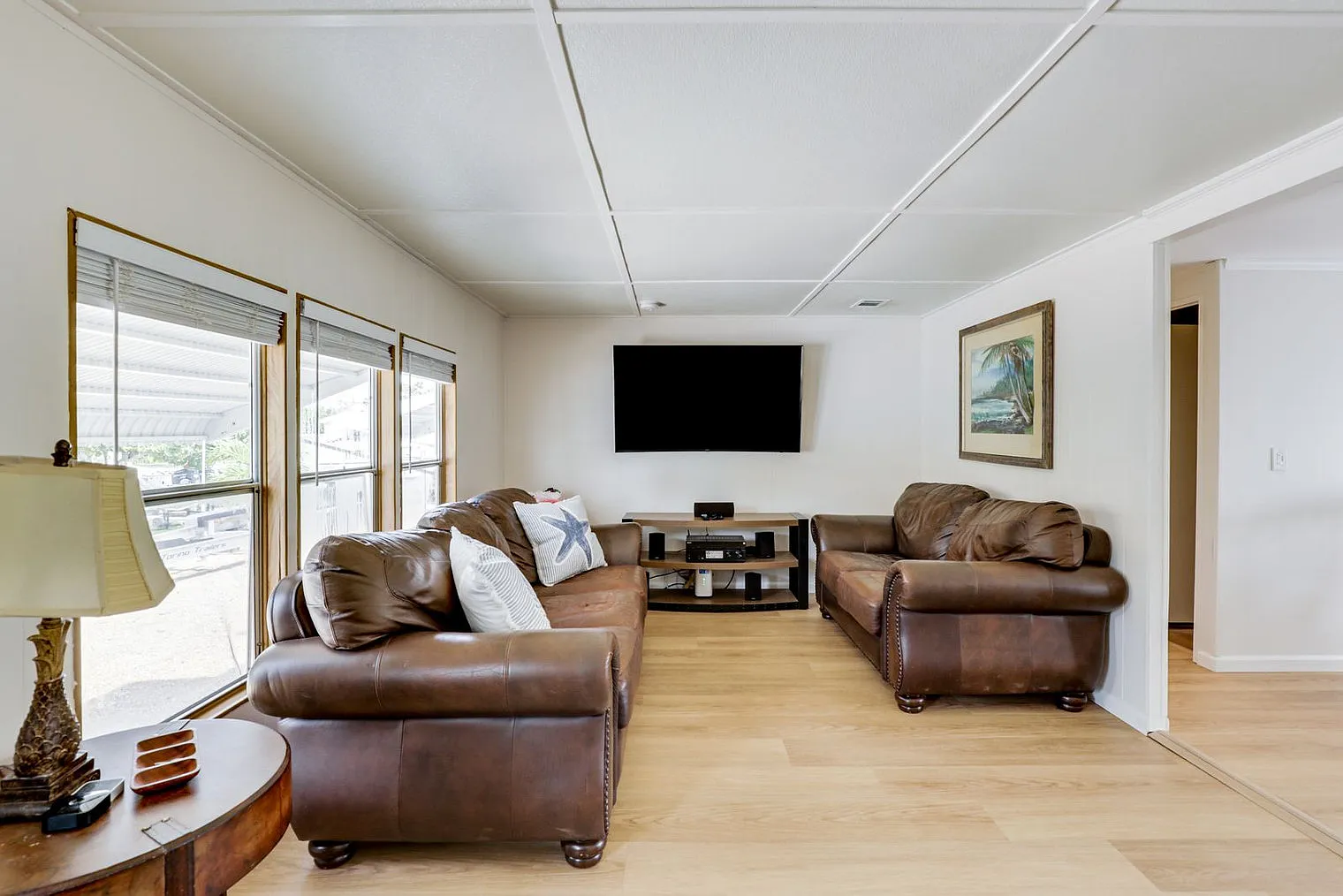 4 bed, 2.0 bath, 1496 sqft, $10,031 — Photo 3