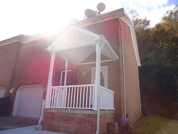 3rd image of 32 Ponderosa Dr