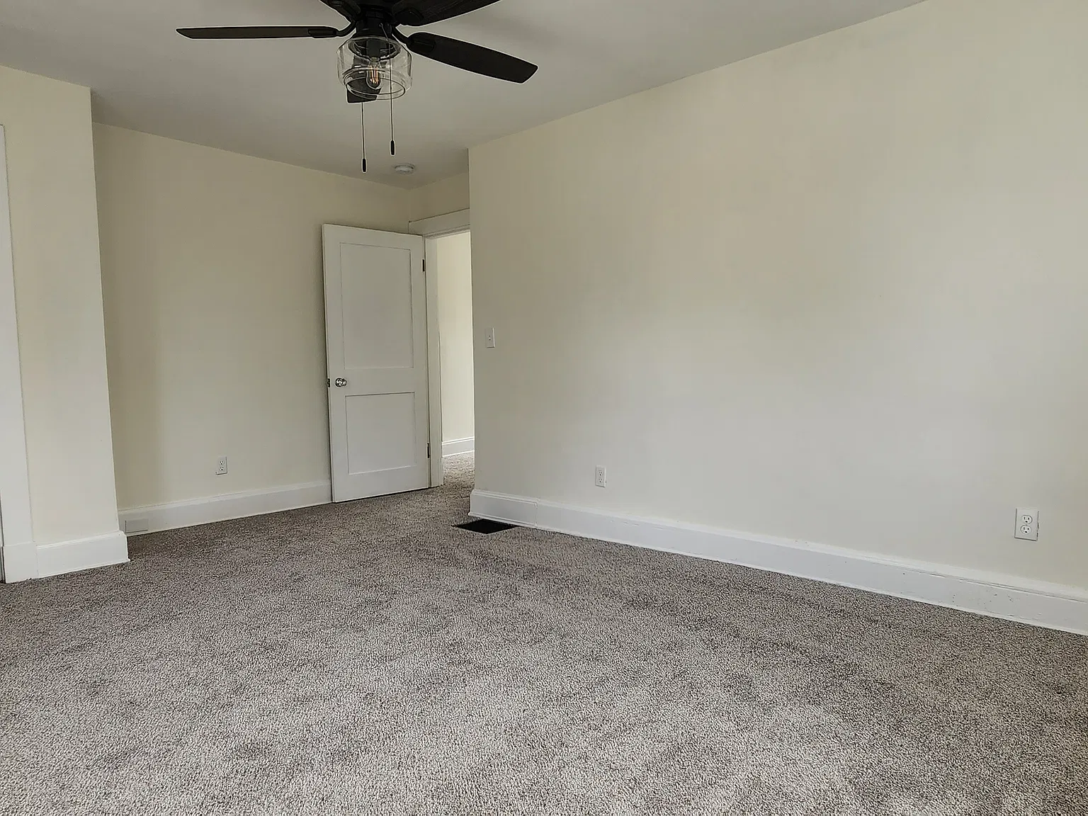 3 bed, 1714 sqft, $1,800 — Photo 3
