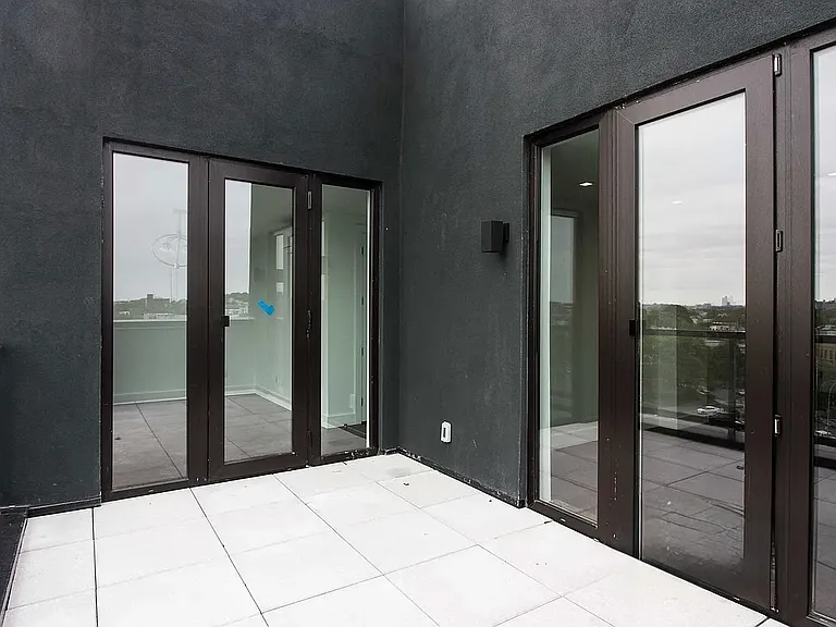 1595 Broadway #7C — Photo 4