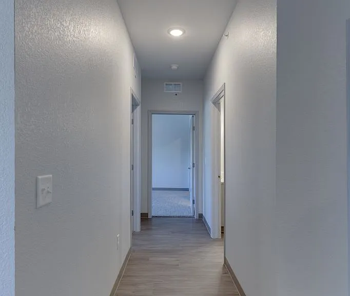 Indian Point Apartments — Photo 46