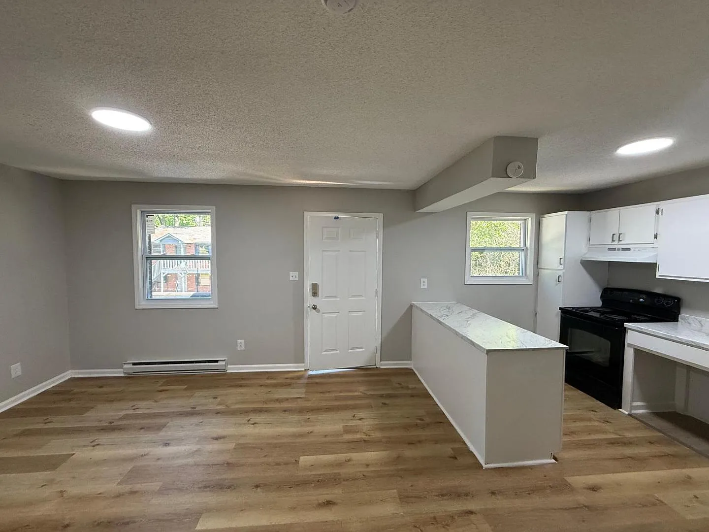 2405 Markwood Ln - A — Photo 2