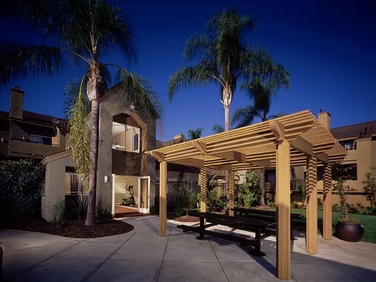Sunset Ridge — Photo 12