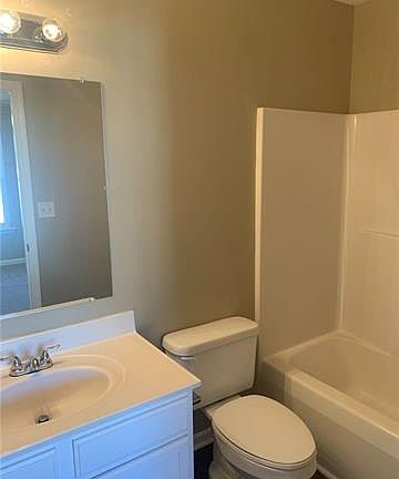 5th image of 2967 Nevin Place Dr