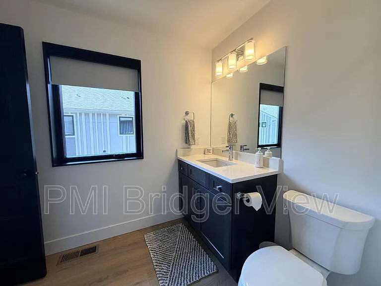 315 W Peach St #1 — Photo 32