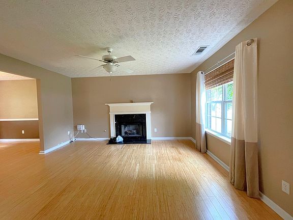3rd image of 5381 Regency Lake Ct
