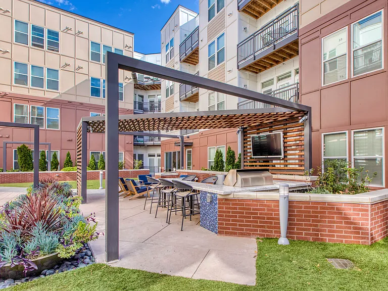 Poolside grilling stations