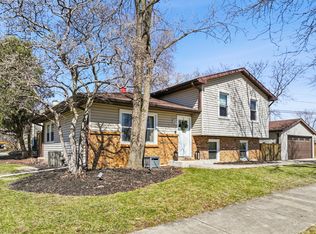 300 Norton St, Lombard, IL 60148