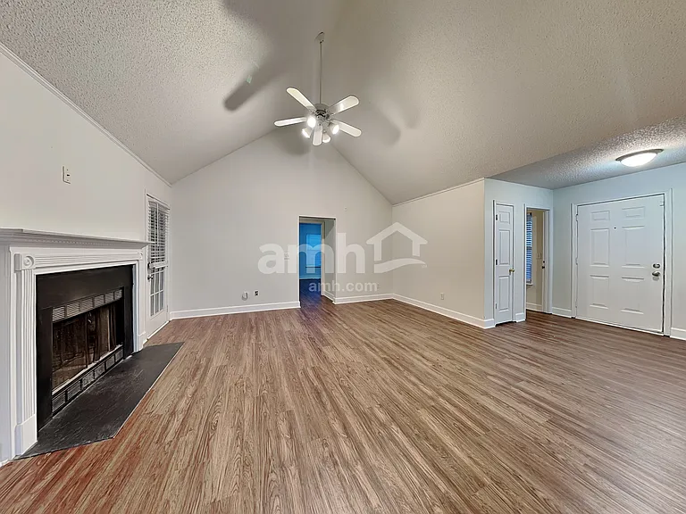 207 Riesling Way — Photo 7