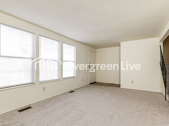 4th image of 7699 Mount Hood Dr