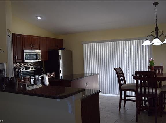 3rd image of 1138 SW 29th St