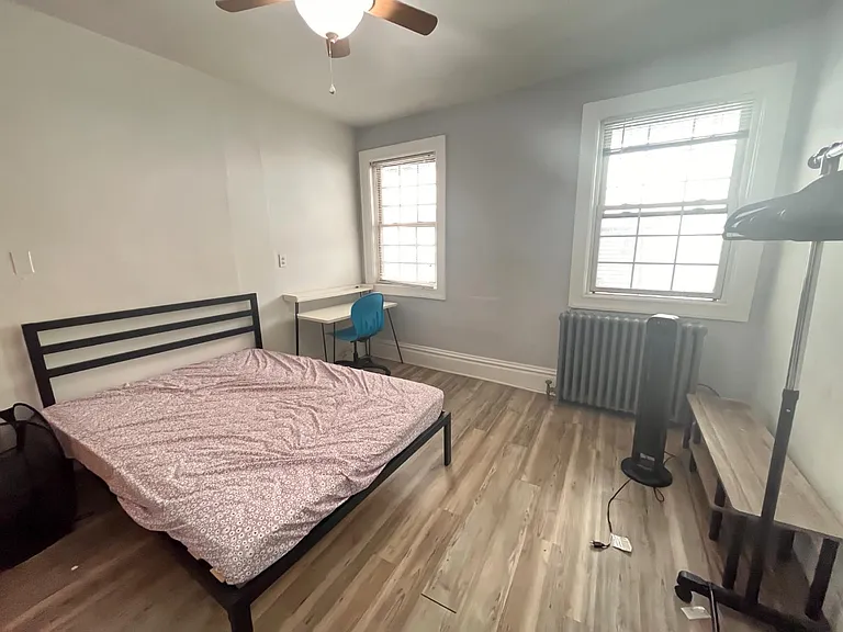 5801 Douglas St #2 — Photo 18