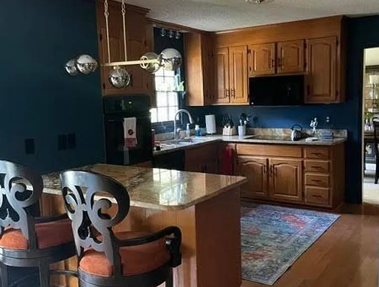 265 Broadmeade Dr — Photo 4
