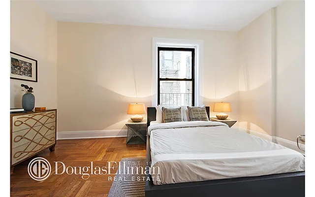 Sold by Douglas Elliman | media 23