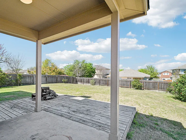 217 Killian Loop — Photo 31