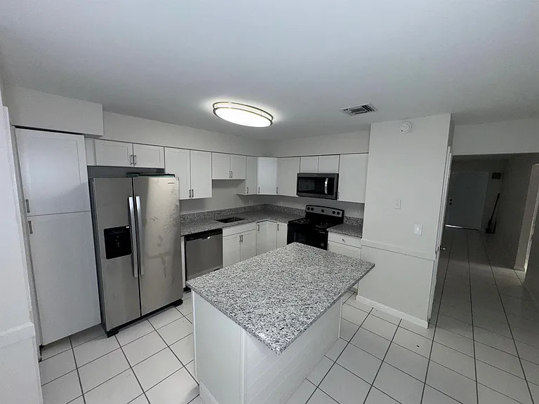 3854 Van Cott St #3854 — Photo 4