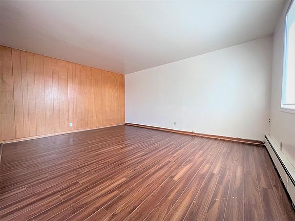 3rd image of 1600 Alexandra St #884992
